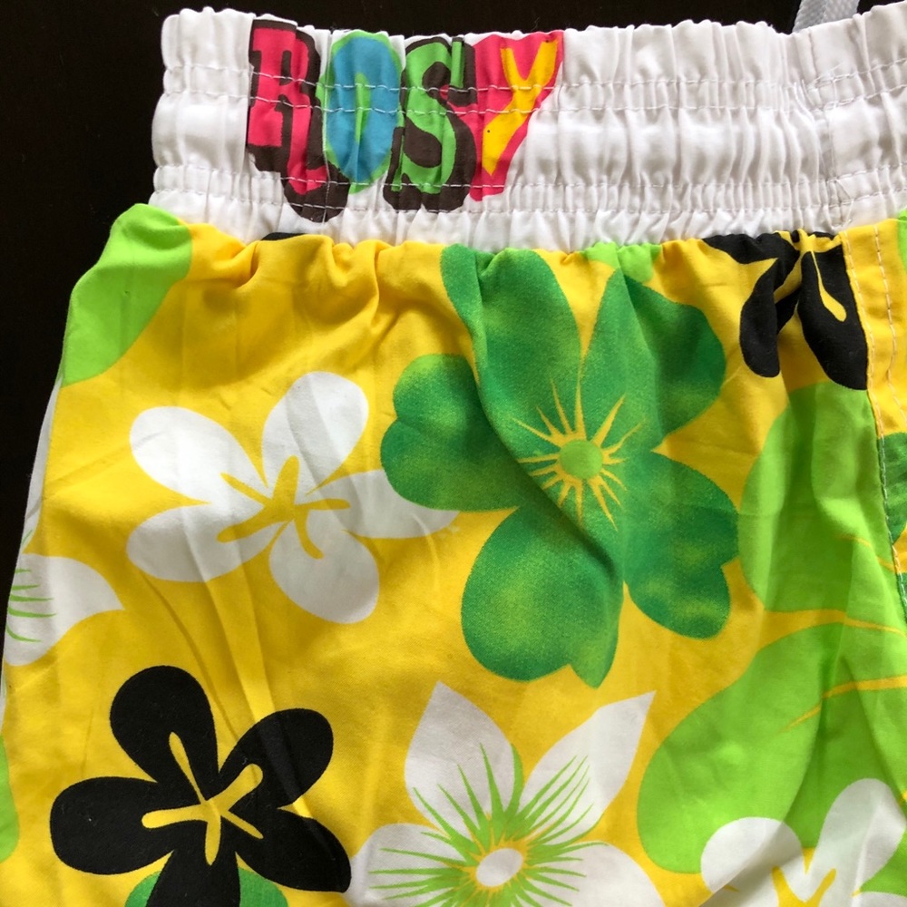 New Italian Girl’s Dri-Fit Athletic Floral Shorts - Picture 10 of 16